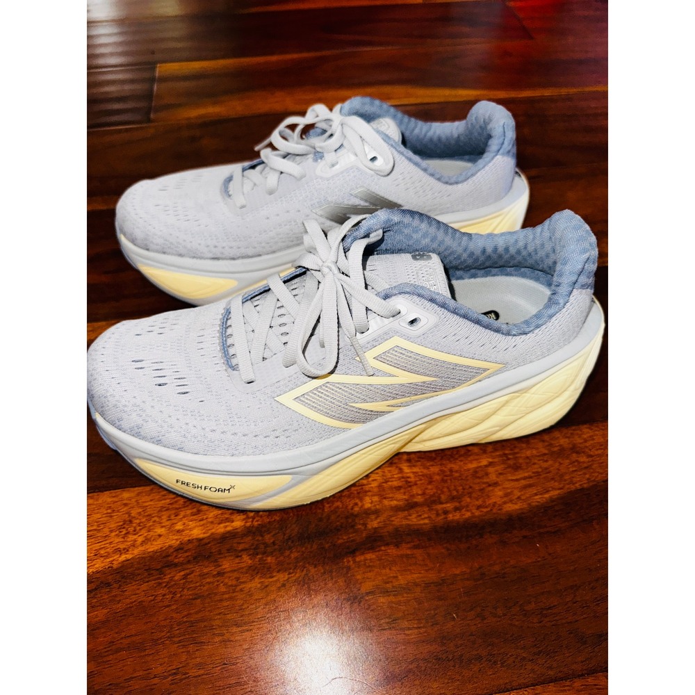 New Balance Fresh Foam X More v5 Women 7.5 Blue Excellent Running Shoes WMORCE5